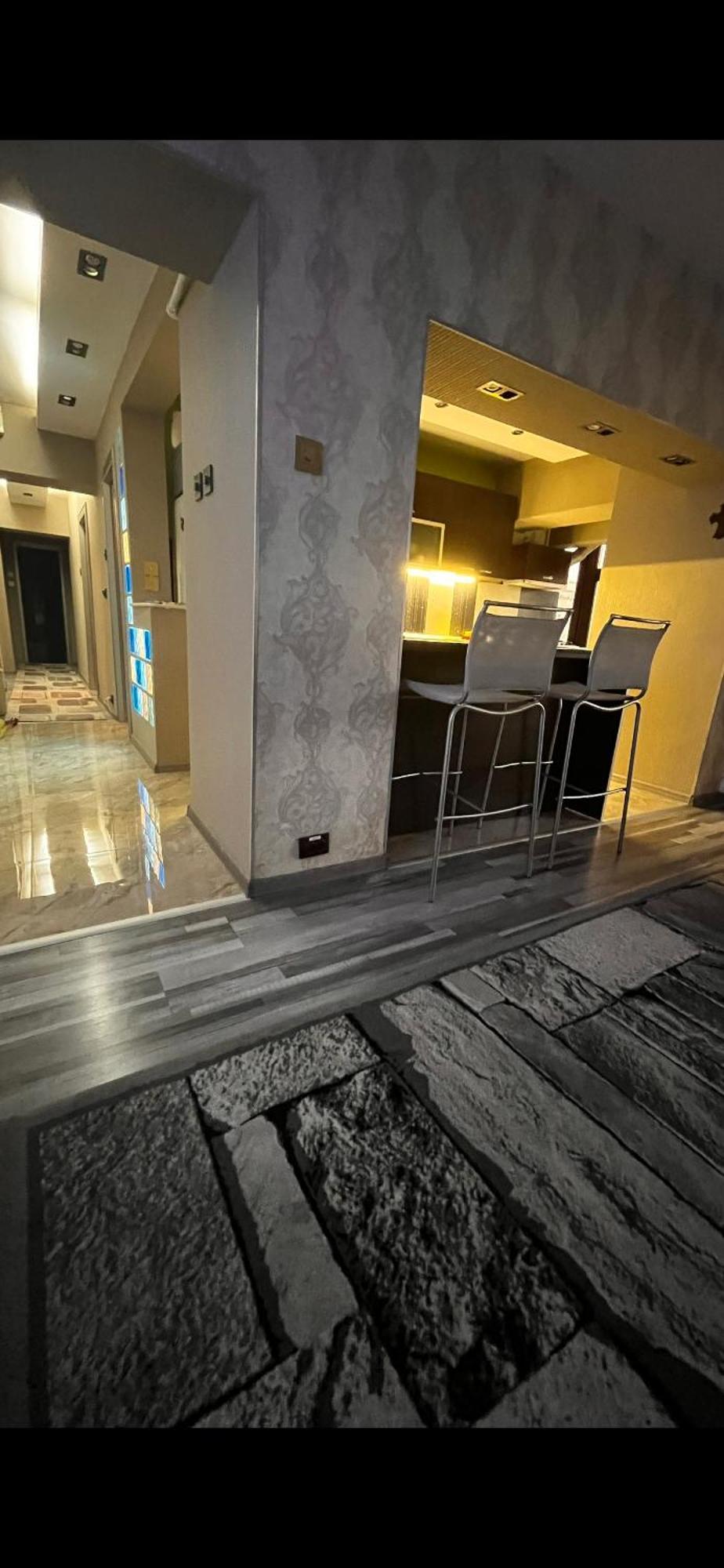Appartamento Luxury Bucarest Esterno foto