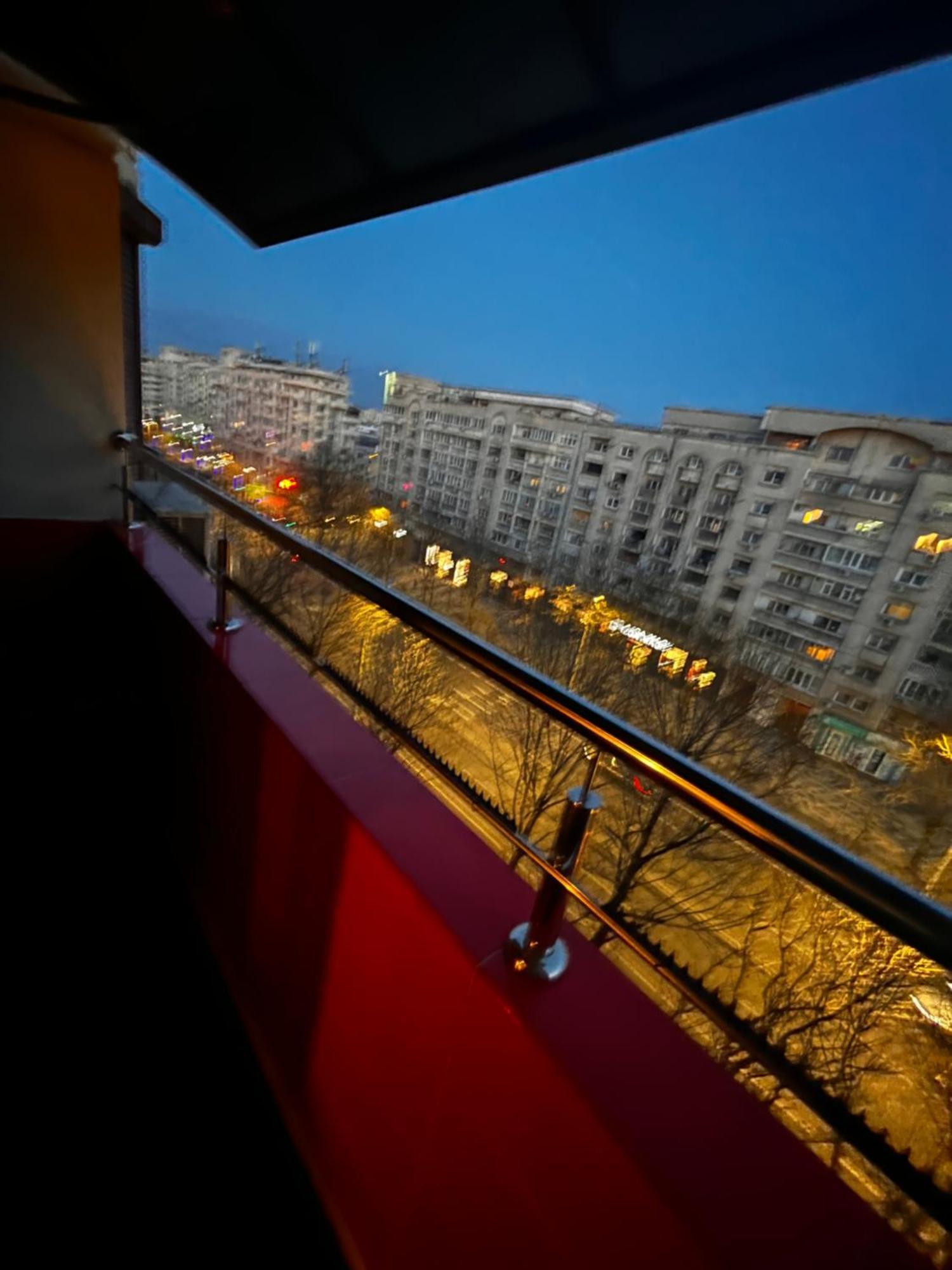 Appartamento Luxury Bucarest Esterno foto