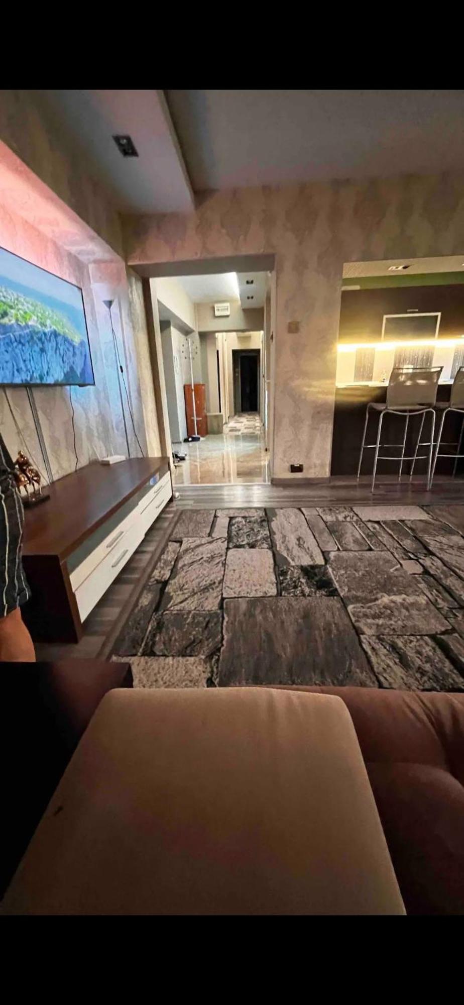 Appartamento Luxury Bucarest Esterno foto